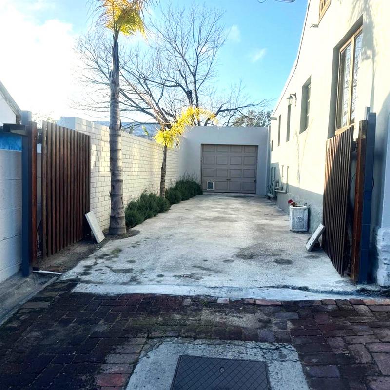 4 Bedroom Property for Sale in Bodorp Western Cape